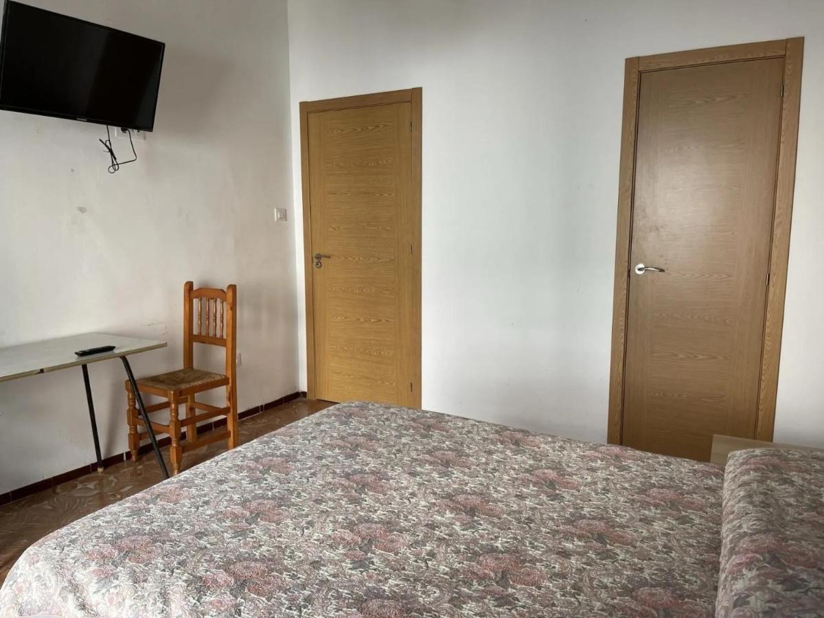 Fonda Joan Hotel Santa Coloma De Farners Bagian luar foto